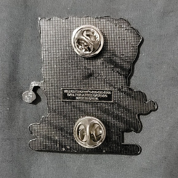 Vtg 2004 SpongeBob SquarePants Stockton CA Teeball Large Lapel Pin - Picture 2 of 3